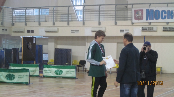 10112013-Darts_9